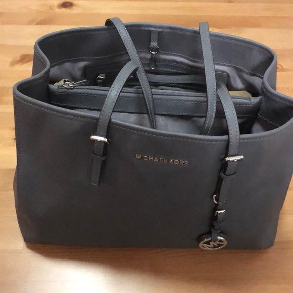 Grey MICHAEL Kors Shoulder Bag - Picture 1 of 8